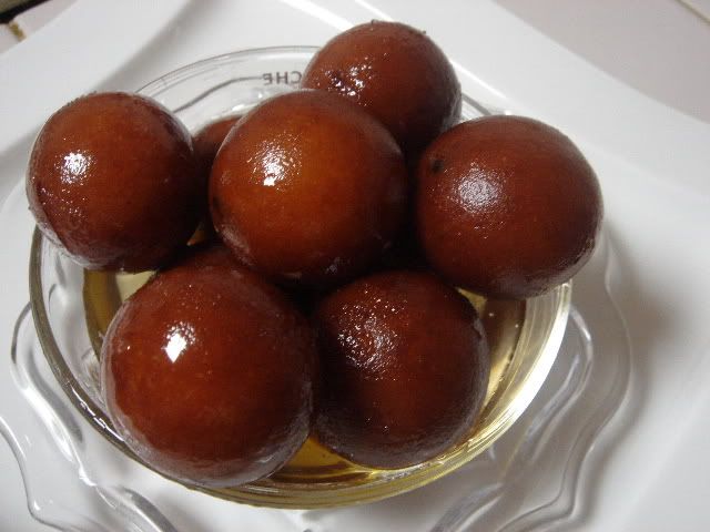 gulab jamun Pictures, Images and Photos