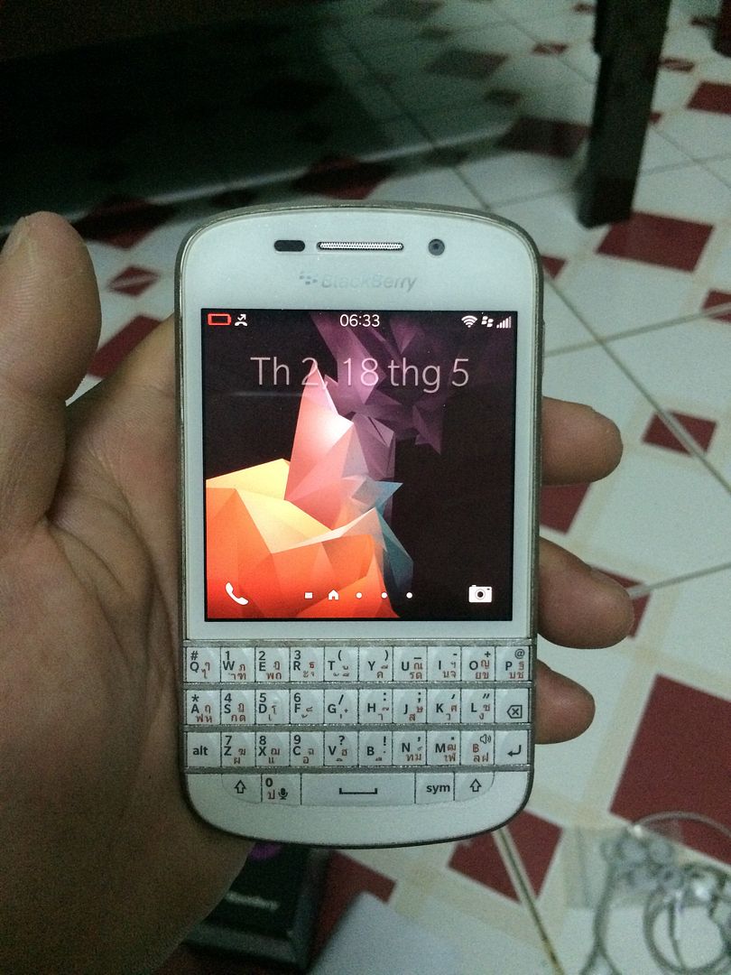 Blackberry Q10 đẹp long lanh đúng nghĩa 99% còn bảo hành lâu tại Dâu Tây đây. - 2