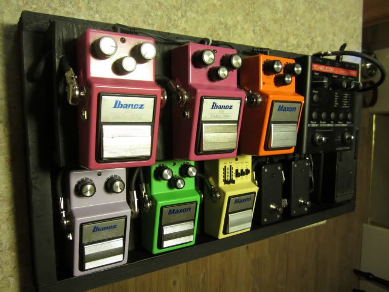 diy pedalboard builders.... My Les Paul Forum