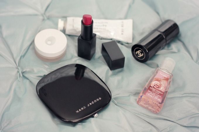 photo pinkbow-inmybag-2_zpscmt0fqn4.jpg