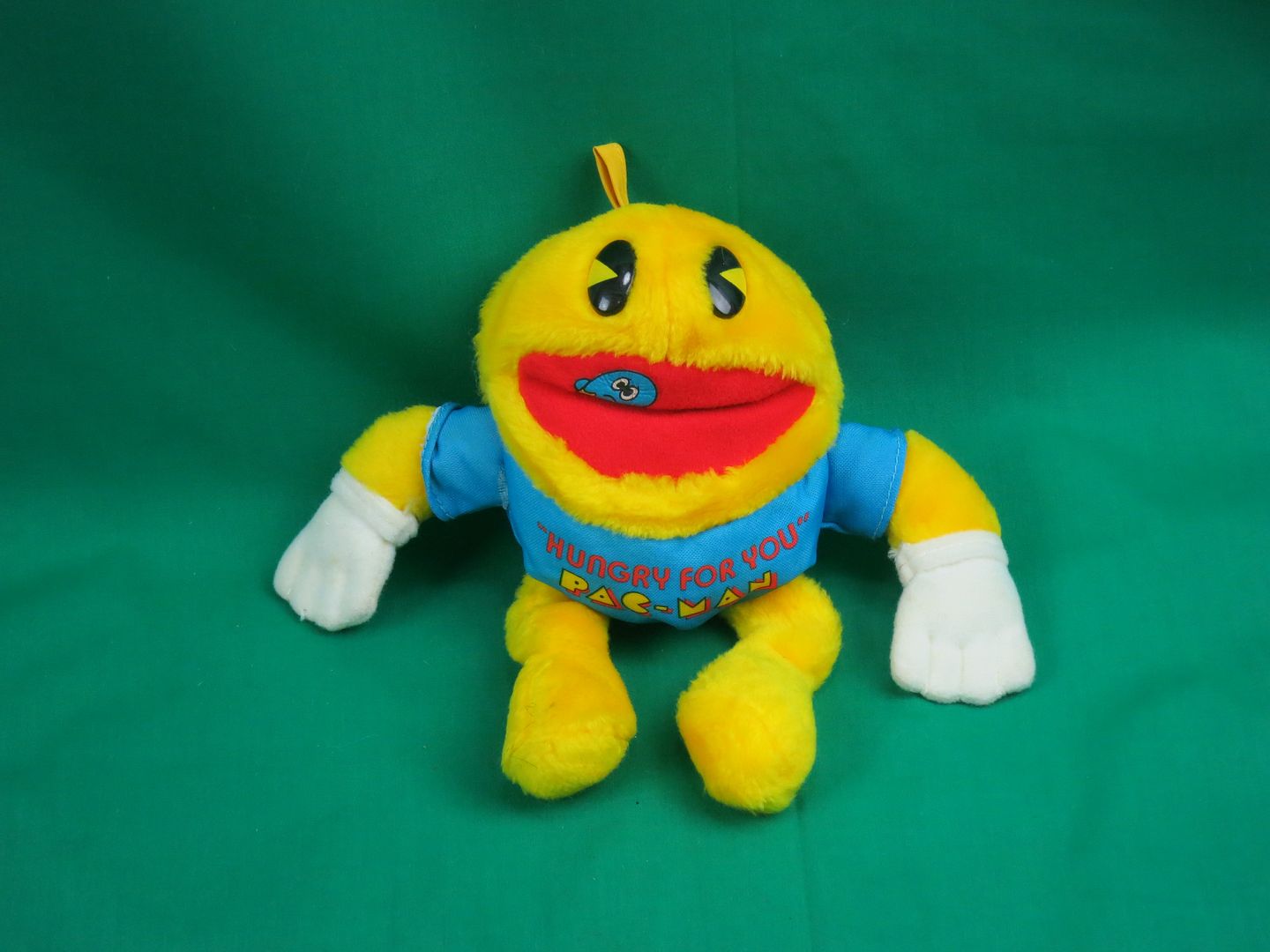 VINTAGE HUNGRY FOR YOU PACMAN ARCADE GAME PLUSH STUFFED ANIMAL