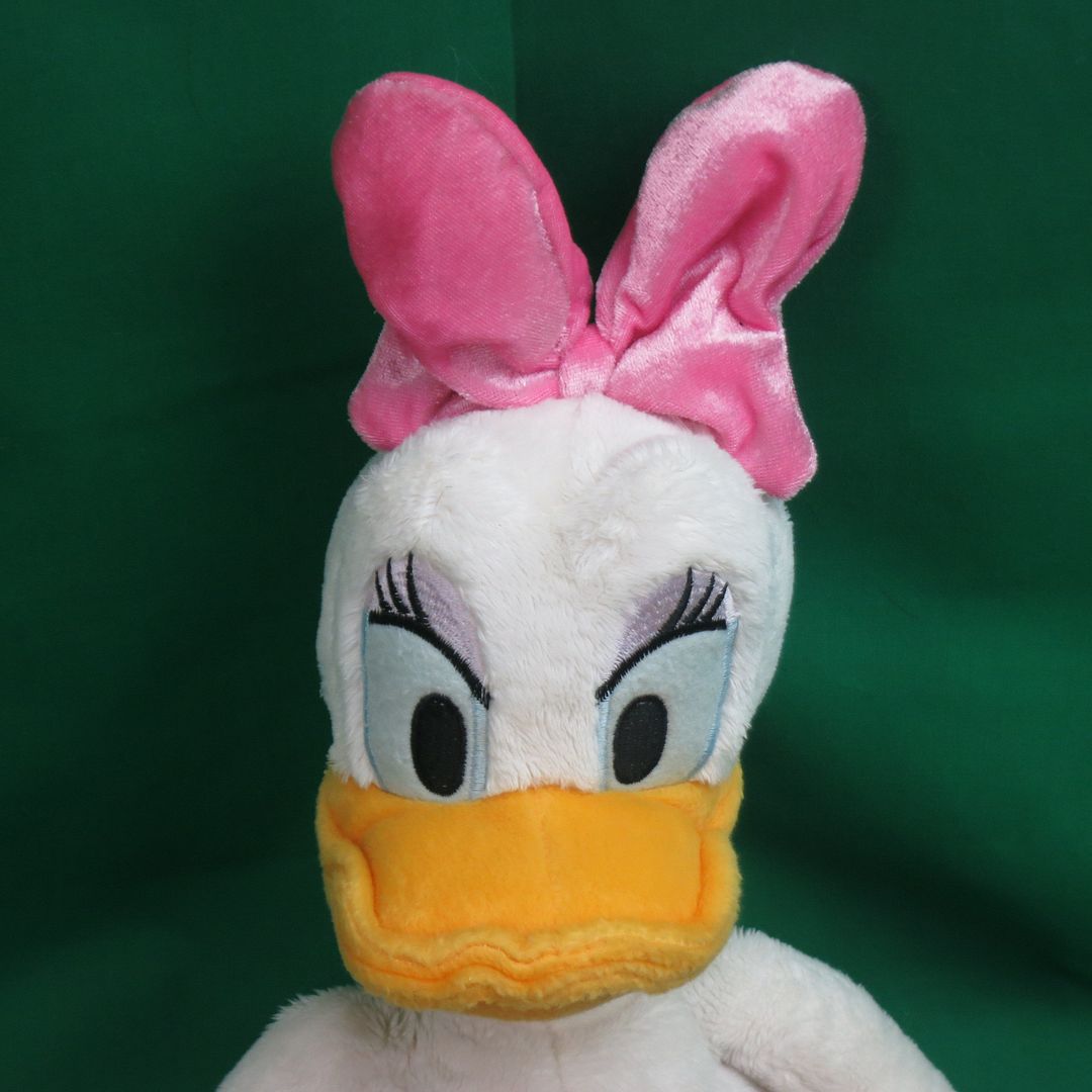 giant daisy duck plush