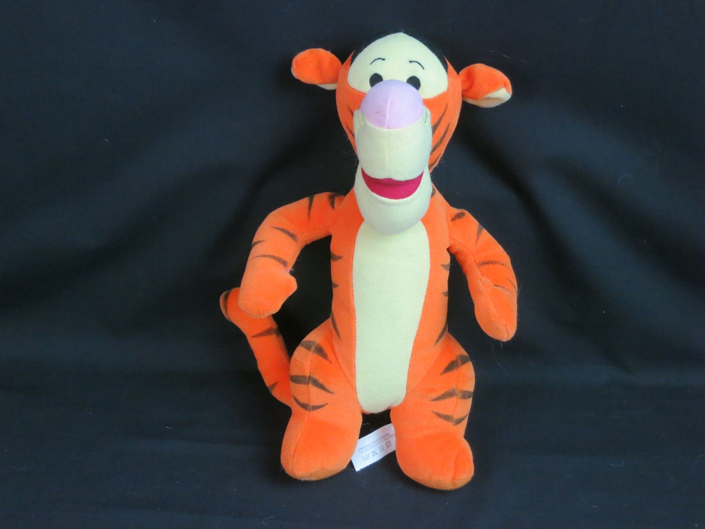 winnie the pooh tigger stuffed animal