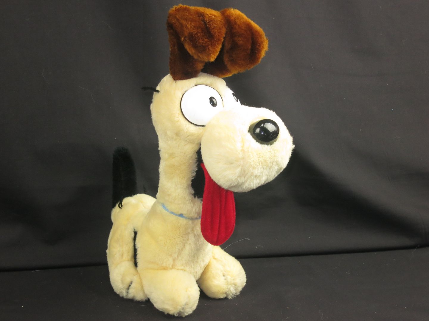 odie stuffed dog