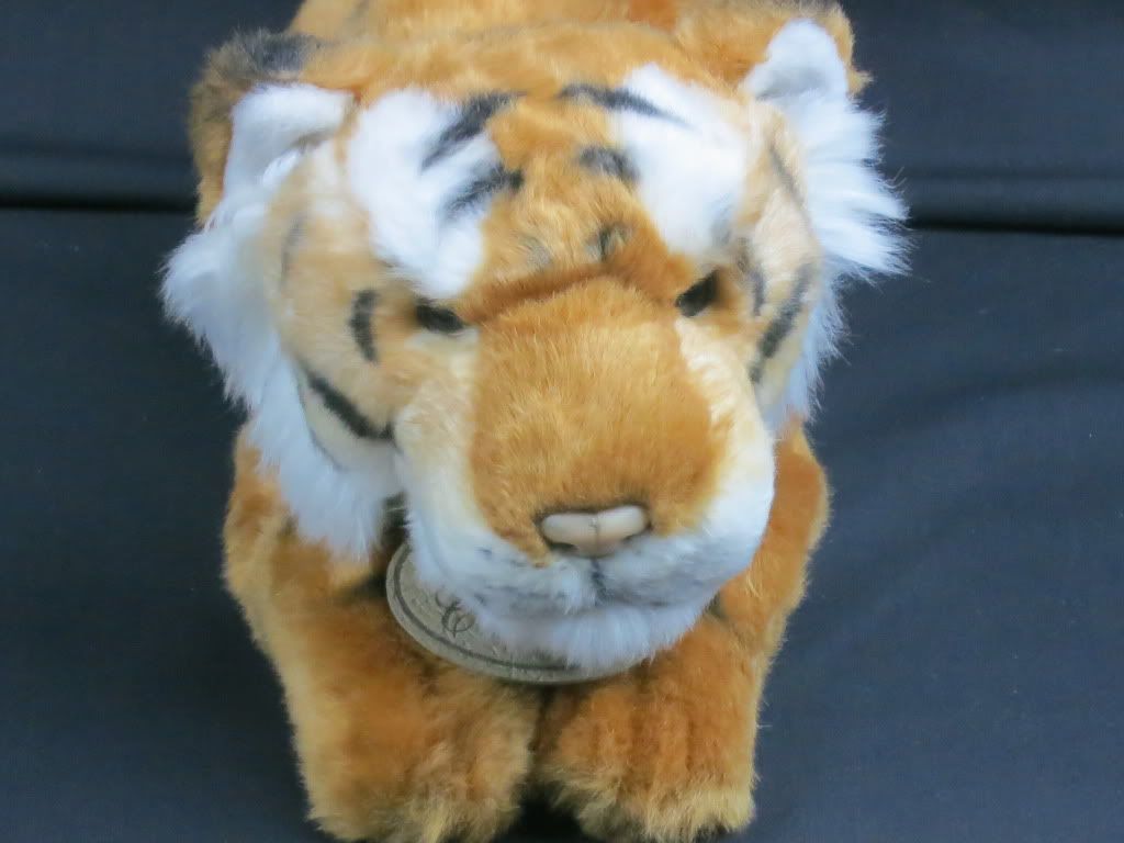 yomiko classics white tiger